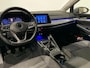 Volkswagen Golf 1.0 TSI Life 6-BAK SFEERVER. VIRTUAL LED PDC GARANTIE NAP APK