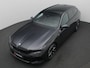 BMW 5-Serie Touring 530e M Sport Edition 299PK AUT. Panoramadak, Keyless, Adaptieve Cruise, Memorystoel, Head-Up Display, Elektr. Achterklep, Stoelverwarming+Koeling, Stuurverwarming, Volleder, Trekhaak, 21" LM Velgen