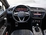 Volkswagen Tiguan 1.5 TSI R-Line 150PK DSG Black Style | Panoramadak | Keyless | Trekhaak | Camera | NL Auto