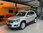 Volkswagen Tiguan 1.4 TSI Sport&Style Trekhaak PDC Cruise Clima Navi Parkeerhulp Rijklaar