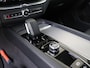 Volvo XC60 T6 AWD Ultimate Dark | Panoramadak | Luchtvering | Trekhaak | HU