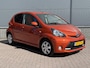 Toyota Aygo 1.0 VVT-i Dynamic Orange / Dealer Onderhouden / Airco / Isofix / Elektrische Ramen Voor / Bluetooth /
