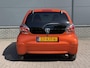 Toyota Aygo 1.0 VVT-i Dynamic Orange / Dealer Onderhouden / Airco / Isofix / Elektrische Ramen Voor / Bluetooth /