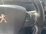 Peugeot 2008 1.2 PureTech Blue Lease Executive Panoramadak Cruise control Achteruitrijcamera Navigatie Apple Carplay/Android Auto