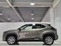 Toyota Yaris Cross 1.5 Hybrid | Afn. Trekhaak | Treeplanken | Parkeersensoren v+ a | Smart key | Privacy glass | Apple Carplay & Android Auto | Navigatie