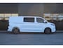 Ford Transit Custom 320 2.0 TDCI L2H1 Limited DC 170pk - Adaptive Cruise - Navi - 2x Schuifdeur - Verwarmd stuur - 70l tank - 17" LM velgen - Rijklaar