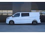 Ford Transit Custom 320 2.0 TDCI L2H1 Limited DC 170pk - Adaptive Cruise - Navi - 2x Schuifdeur - Verwarmd stuur - 70l tank - 17" LM velgen - Rijklaar