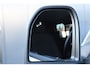 Ford Transit Custom 320 2.0 TDCI L2H1 Limited DC 170pk - Adaptive Cruise - Navi - 2x Schuifdeur - Verwarmd stuur - 70l tank - 17" LM velgen - Rijklaar