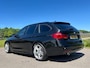 BMW 3-Serie Touring 318i Executive Automaat / M-Pakket / Sport-Leder / Navi / Trekhaak / Clima / 18" Velgen / PDC / Cruise / LED /