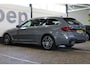 BMW 5-Serie Touring 530e High Executive M-sport | Incl. 12 maanden garantie | Assisted driving | 360° camera | Stoel/stuur verwarming | Stoelventilatie | Schuif/kantel dak | Apple carplay/Android auto | Virtual cockpit | Harman/Kardon audio |
