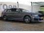 BMW 5-Serie Touring 530e High Executive M-sport | Incl. 12 maanden garantie | Assisted driving | 360° camera | Stoel/stuur verwarming | Stoelventilatie | Schuif/kantel dak | Apple carplay/Android auto | Virtual cockpit | Harman/Kardon audio |