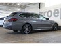 BMW 5-Serie Touring 530e High Executive M-sport | Incl. 12 maanden garantie | Assisted driving | 360° camera | Stoel/stuur verwarming | Stoelventilatie | Schuif/kantel dak | Apple carplay/Android auto | Virtual cockpit | Harman/Kardon audio |