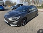 Ford Focus Wagon 2.3 EcoBoost ST-3 280pk | Adaptieve cruise control | Adaptieve LED | Trekhaak | Winter Pack | Bang&Olufsen | Elektrische achterklep | Head up Display | Incl Orignele ST velgen