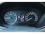 Hyundai i20 1.2-85pk HP i-Motion Comfort. Keurige en goed rijdende 5drs. Hyundai voor nog jaren rijplezier ! Autm. airco, trekhaak, telefoonvoorbereiding., metallic lak, cruise cntrl etc.