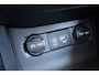 Hyundai i20 1.2-85pk HP i-Motion Comfort. Keurige en goed rijdende 5drs. Hyundai voor nog jaren rijplezier ! Autm. airco, trekhaak, telefoonvoorbereiding., metallic lak, cruise cntrl etc.