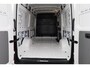 Volkswagen Crafter Bedrijfswagens Highline L3H3 2.0 TDI EU6 140 pk Automaat!