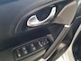 Renault Kadjar 1.3 TCe Black Edition * Automaat  * Carplay * Achteruit camera * Trekhaak * Stoelverwarming * Navigatie * Bose *