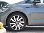 Volkswagen Touran 1.8 TSI 180 pk DSG R-Line 7p | Navigatie | Panoramadak | Zwenkbare Trekhaak | LED | Camera | Adaptive Cruise | Climatronic | Stoelverwarming | Elektrische Klep |