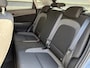 Hyundai Kona GDI 141pk HEV Fashion | Trekhaak Afneembaar | Head-Up Display | Adaptive Cruise Control | Camera Achter | Navigatie | KRELL Premium Audiosysteem |
