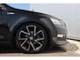 Skoda Octavia Combi 1.6 TDI SportLine DSG Automaat Trekhaak RS Sportstoelen Panoramadak 18 inch Navigatie Carplay Android Stoelverwarming