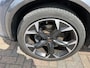 CUPRA Formentor 1.4 e-Hybrid Performance / AUTOMAAT/ PANO/ LEER/ KEYLESS/ 3-ZONE CLIMA/ MATRIX/ STOEL-STUUR VERWARM./ RIJ-MODI/ PARK. SENSOREN + CAMERA/ DAB/ NAVI/ ELEKTR. STOELEN/ 19" LMV