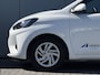 Hyundai i10 1.0 Comfort Smart / Navigatie / Airco / Cruise Control / Apple Carplay & Android Auto / Digitaal Dashboard / Elek. Ramen Voor / Leder Multifunctioneel Stuur /
