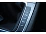 Volkswagen Golf 1.6 TDI Highline BlueMotion Clima/Cruise/Navi/Bluetooth/Park.Assist/PDC/18"LM/Trekhaak/GoedOnderhouden/APK:01-2026