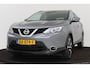 Nissan Qashqai 1.2 Tekna | Versnellingsbak Gereviseerd | Trekhaak | Panoramadak | Org NL | Leer | 360 Camera | Stoelverwarming |
