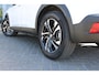 Peugeot e-2008 EV Allure Pack 50 kWh | Verw. Voorstoelen | Afn. Trekhaak | Keyless | 360 Camera