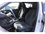Peugeot e-2008 EV Allure Pack 50 kWh | Verw. Voorstoelen | Afn. Trekhaak | Keyless | 360 Camera