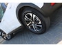 Peugeot e-2008 EV Allure Pack 50 kWh | Verw. Voorstoelen | Afn. Trekhaak | Keyless | 360 Camera
