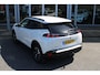 Peugeot e-2008 EV Allure Pack 50 kWh | Verw. Voorstoelen | Afn. Trekhaak | Keyless | 360 Camera