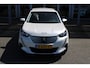 Peugeot e-2008 EV Allure Pack 50 kWh | Verw. Voorstoelen | Afn. Trekhaak | Keyless | 360 Camera