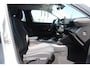 Peugeot e-2008 EV Allure Pack 50 kWh | Verw. Voorstoelen | Afn. Trekhaak | Keyless | 360 Camera