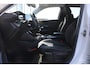 Peugeot e-2008 EV Allure Pack 50 kWh | Verw. Voorstoelen | Afn. Trekhaak | Keyless | 360 Camera
