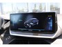 Peugeot e-2008 EV Allure Pack 50 kWh | Verw. Voorstoelen | Afn. Trekhaak | Keyless | 360 Camera