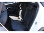 Peugeot e-2008 EV Allure Pack 50 kWh | Verw. Voorstoelen | Afn. Trekhaak | Keyless | 360 Camera