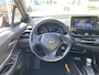 Toyota C-HR 1.8 Hybrid Adventure / Automaat / NL-Auto / Dealer-Onderhouden / Vol-Leder / Stoelverwarming / Treeplanken / Adaptieve Cruise-Control / Keyless / Dodehoek-Detectie / DAB Radio-Bluetooth / Navi / JBL-Audio / PDC V+A met Camera / 18'' LMV / ENZ.