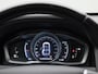 Volvo XC60 2.0 T5 FWD Summum | VERWACHT | AUTOMAAT | 1E EIGENAAR | BLIS | ADAPTIVE CRUISE CONTROL | AFN. TREKHAAK | LEDER | NAVIGATIE | ACHTERUITRIJCAMERA | STOELVERWARMING | ELEKTRISCHE ACHTERKLEP | ELEKTRISCHE BESTUURDERSTOEL MET GEHEUGEN |