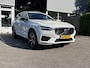 Volvo XC60 2.0 T8 Twin Engine AWD R-Design LUCHTVERING | PANO DAK | ELEKTR. TREKHAAK | STOELVERWARMING | LED | LEDER | ADAPTIVE CRUISE | CAMERA | NAVI | PRACHTIGE STAAT!