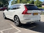 Volvo XC60 2.0 T8 Twin Engine AWD R-Design LUCHTVERING | PANO DAK | ELEKTR. TREKHAAK | STOELVERWARMING | LED | LEDER | ADAPTIVE CRUISE | CAMERA | NAVI | PRACHTIGE STAAT!