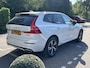 Volvo XC60 2.0 T8 Twin Engine AWD R-Design LUCHTVERING | PANO DAK | ELEKTR. TREKHAAK | STOELVERWARMING | LED | LEDER | ADAPTIVE CRUISE | CAMERA | NAVI | PRACHTIGE STAAT!