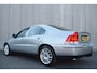 Volvo S60 2.4 Kinetic Zwart Leder | ECC | 17 Inch LMV | Trekhaak | Dealer Onderhouden!!