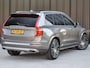 Volvo XC90 2.0 T8 RECHARGE AWD INSCRIPTION EXCLUSIVE | 7-ZITS | PANORAMADAK | LUCHTVERING | TREKHAAK | BOWERS&WILKINS | FULL-LED | INTELLISAFE LINE | COMFORT SEATS | 360 CAMERA | HEAD-UP | LUCHTVERING | TREKHAAK | 4 ZONE CLIMATE