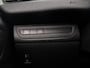 Peugeot 208 1.2 PureTech Signature Sport (APPLE CARPLAY,LED VERLICHTING,NAVIGATIE,CRUISE,PARKEERSENSOREN,LM-VELGEN,TOPCONDITIE)