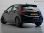 Peugeot 208 1.2 PureTech Signature Sport (APPLE CARPLAY,LED VERLICHTING,NAVIGATIE,CRUISE,PARKEERSENSOREN,LM-VELGEN,TOPCONDITIE)