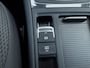 Volkswagen E-Golf E-DITION ✓SOH 93% ✓Virtual Cockpit ✓Full LED ✓Warmtepomp ✓Keyless ✓Sfeerverlichting ✓BLIS ✓Navigatie ✓Climate ✓Adapt. Cruise ✓Parkeersensoren ✓Lichtmetaal