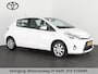Toyota Yaris 1.5 FULL HYBRIDE AUTOMAAT 100% ONDERHOUDEN AIRCO.NAVIGATIE.CAMERA.LM VELGEN
