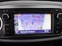 Toyota Yaris 1.5 FULL HYBRIDE AUTOMAAT 100% ONDERHOUDEN AIRCO.NAVIGATIE.CAMERA.LM VELGEN