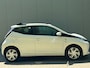 Toyota Aygo 1.0 VVT-i X-Wave - Cabrio - Keyless - Camera - Navi - Climate - Cruise - 15 Inch - MF Stuur - OrigNL - NAP